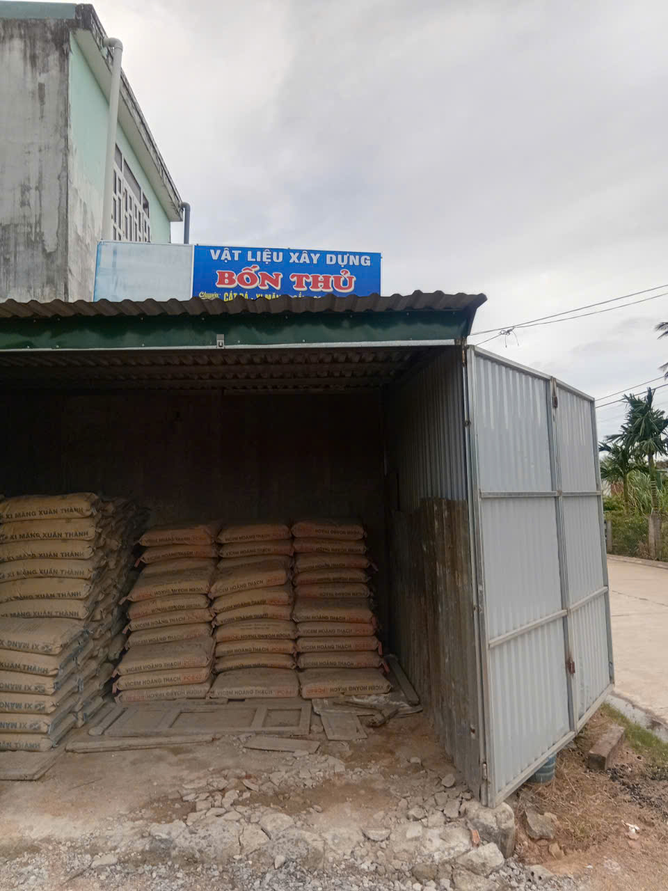 Kho bãi VLXD Bốn Thủ